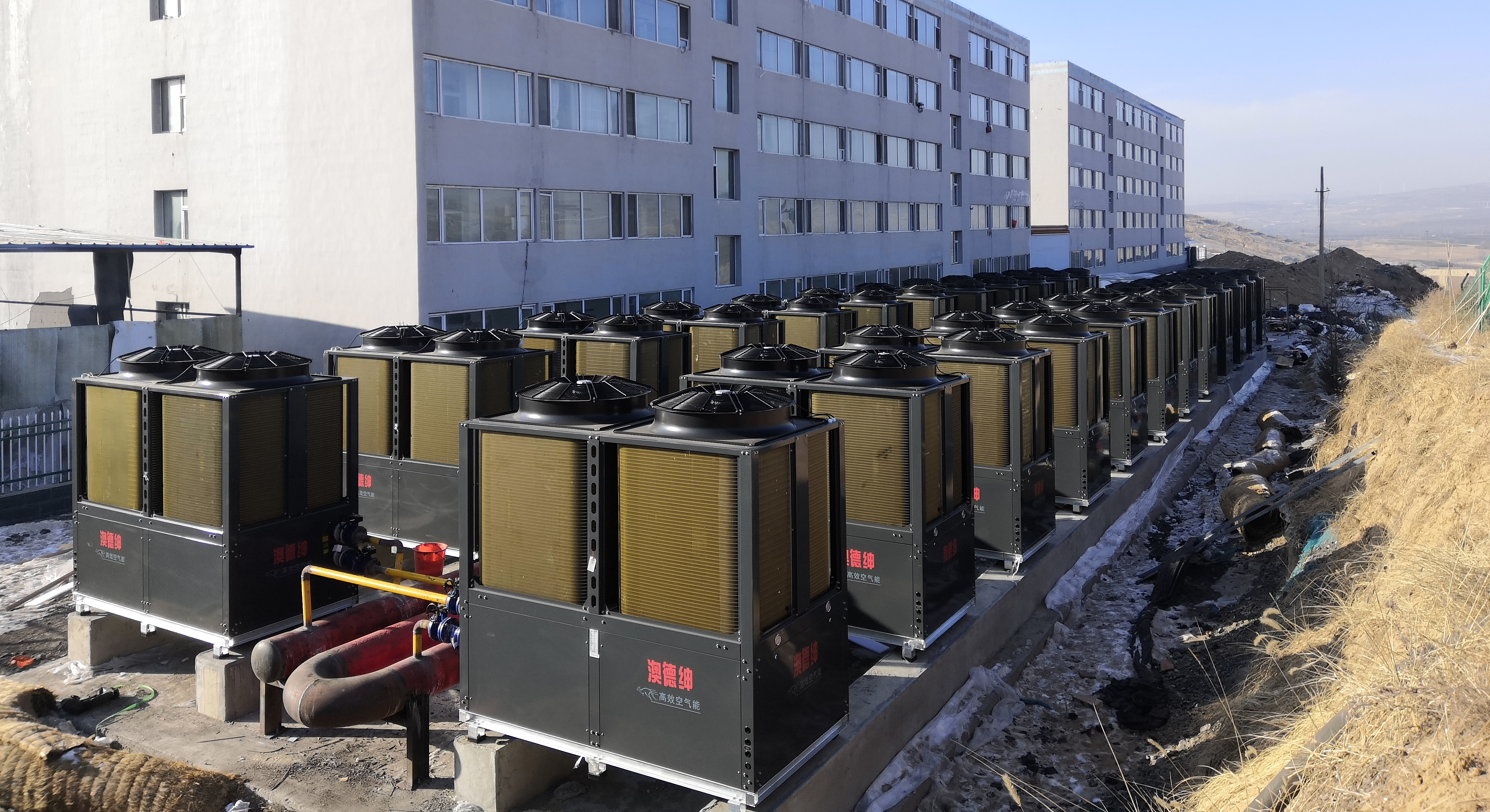 大型集中采暖解决方案-山西朔州平鲁区茂华下梨园煤业6万平米采暖项目（24台50P）